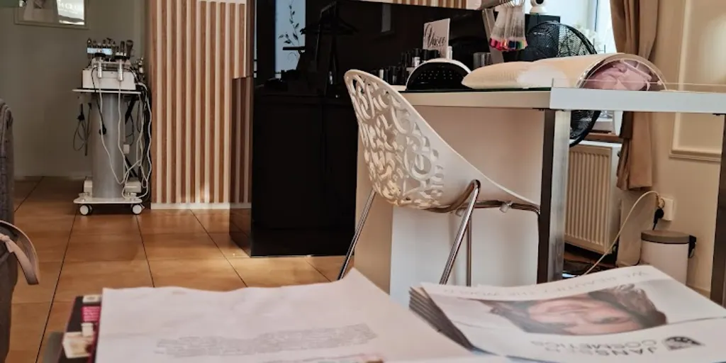 Beauty House - oczyszczanie wodorowe, infuzja tlenowa, Hi-Fu, mezoterapia igłowa, karboxyterapia 3