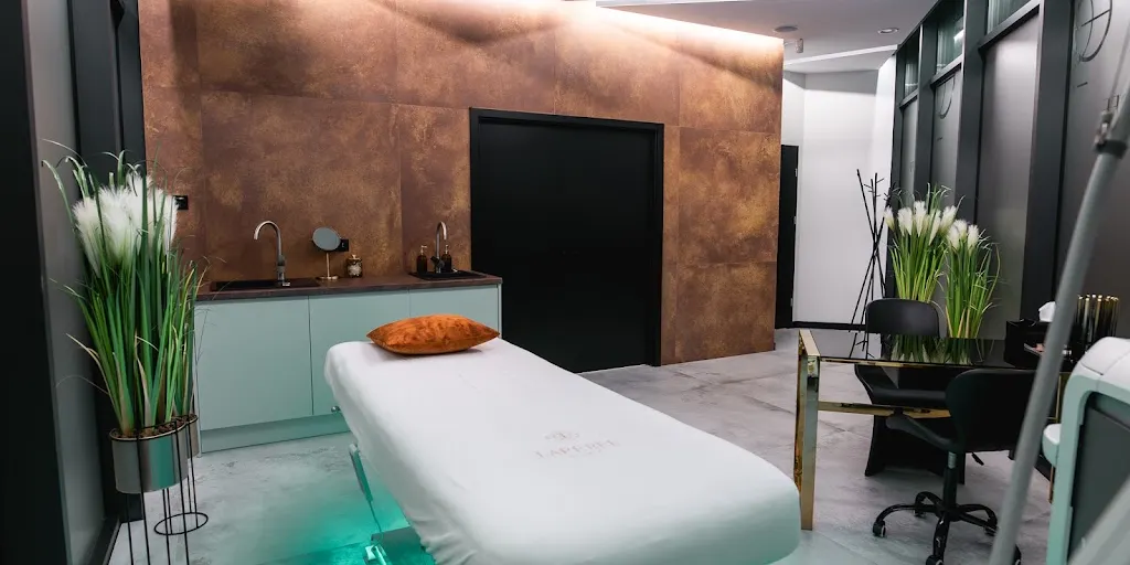 LAPERFE Butikowa Klinika Nowoczesnej Kosmetologii i Medycyny estetycznej 3