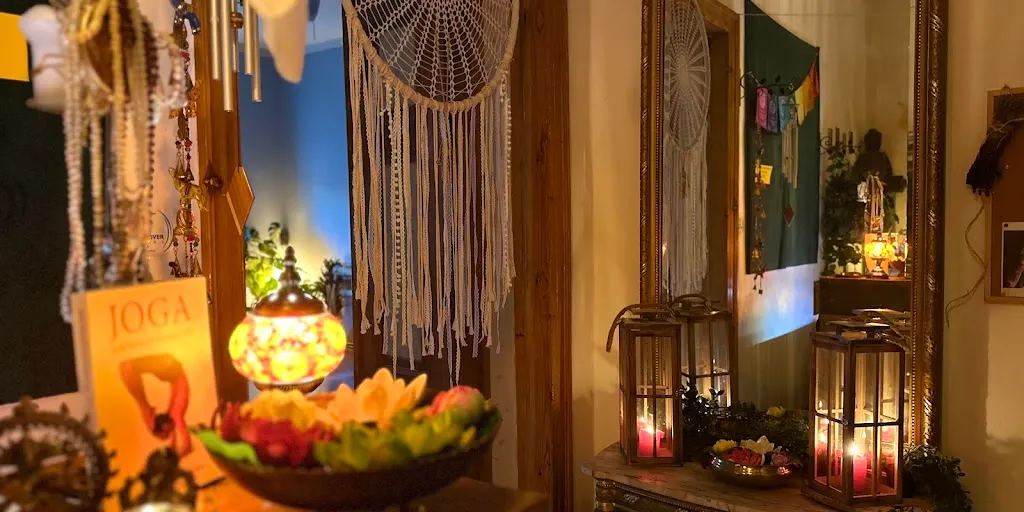 Savitri Yoga Harmonia Duszy i Ciała - Szkoła Jogi - Joga Katowice 1