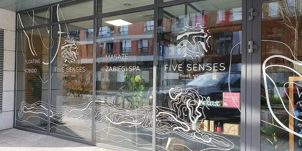 FIVE SENSES float spa 7