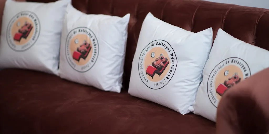 Gabinet Psychoterapii dr Katarzyna Wybrańczyk i Zespół 9