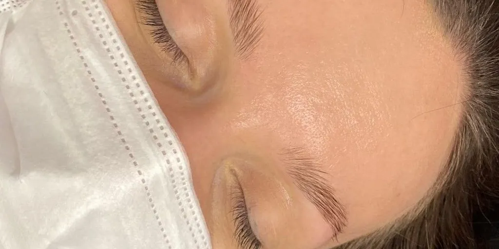 ADRIANNA MAKULSKA BEAUTY Toruń Powiekszanie ust, Mezoterapia igłowa, Szkolenia, Lipoliza iniekcyjna, Makijaż permanentny 9