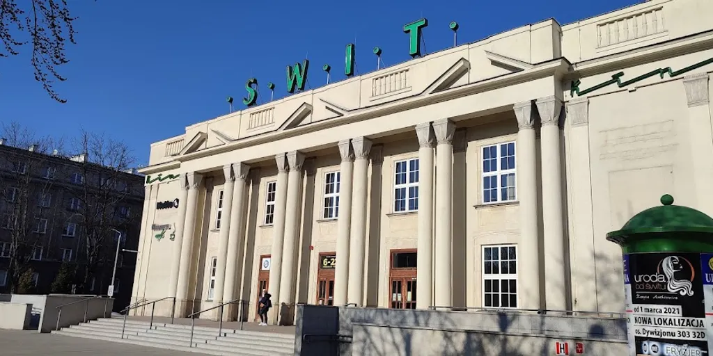 SALON URODA OD ŚWITU FRYZJER NOWA HUTA 10