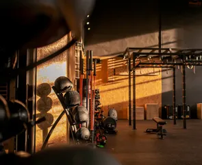 Revolve Fitness - Siłownia i afiliowany klub HYROX Łódź