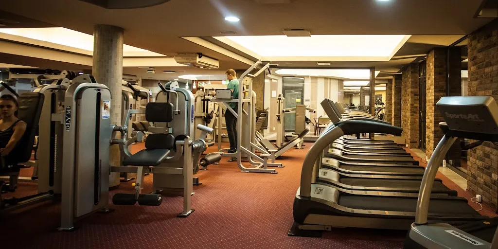 Planet Fitness Club s.c. - fitness, siłownia, trening personalny, trening ems, sauna, suplementy 4