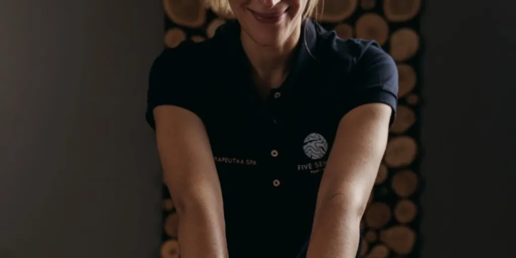 FIVE SENSES float spa 9