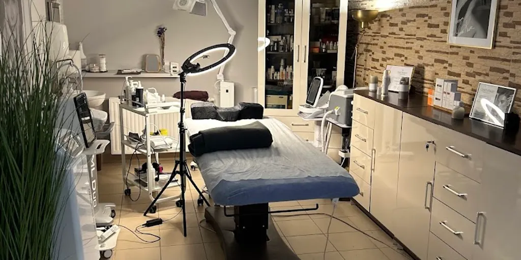 Uroda Gwiazd Salon Kosmetyczny 6