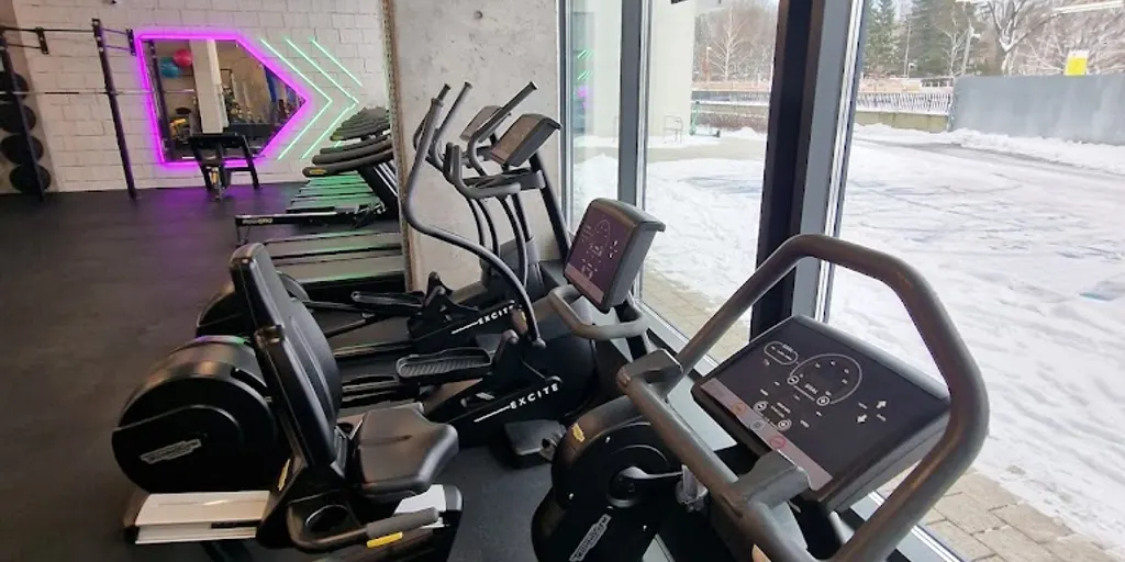 XXS GYM 29 Listopada 39F 6