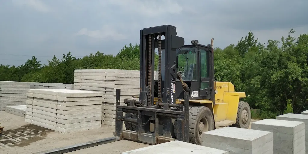 Efekt - Kursy na wózki widłowe, żurawie wieżowe 4