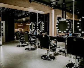 Akademia Szkoleniowa - Barber - Fryzjerstwo - Beauty - Charles&Co Glow