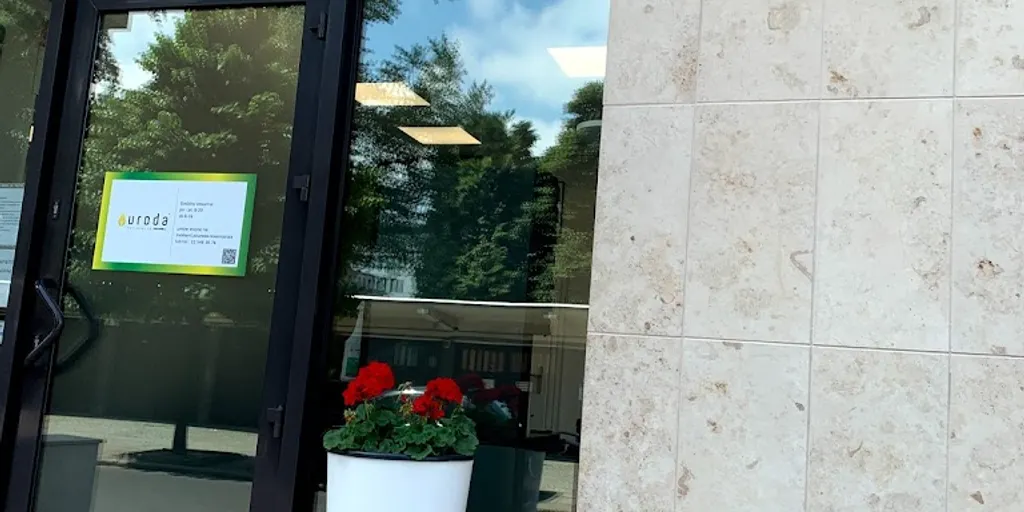 Uroda hair salon by Goldwell 6