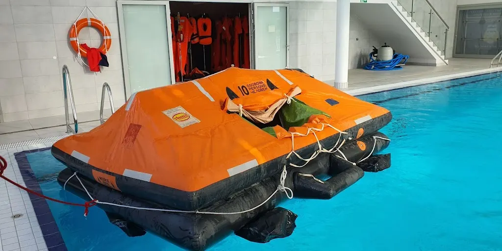 Centrum Edukacyjne CERSAR - kursy i szkolenia STCW / IMO dla marynarzy 3