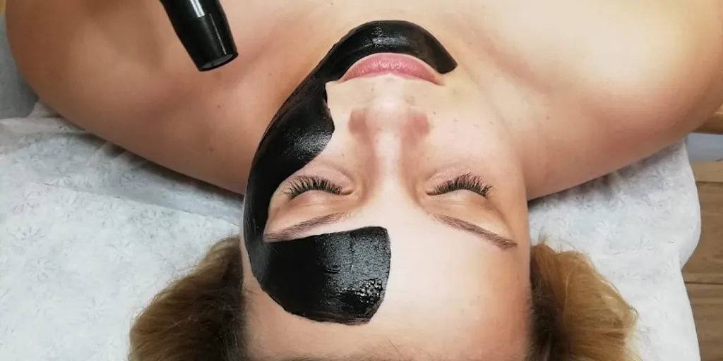 Gabinet Kosmetologii Profesjonalnej i Medycznej DOM URODY GÓRSKA 10