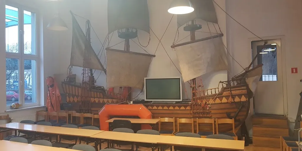 Ośrodek Szkolenia Zawodowego Gospodarki Morskiej Paweł Karbowiak, Magdalena Marcinek, Elżbieta Poborczyk spółka cywilna 3