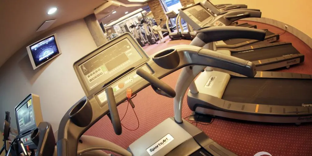 Planet Fitness Club s.c. - fitness, siłownia, trening personalny, trening ems, sauna, suplementy 9