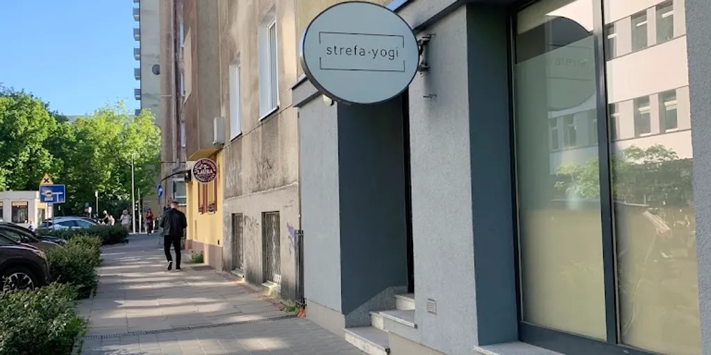 Strefa Yogi 9