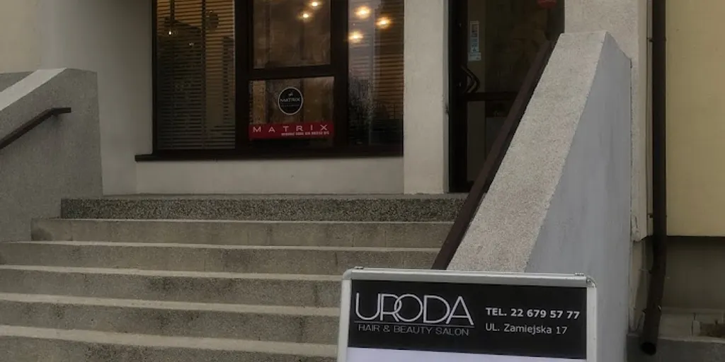 Uroda. Salon fryzjersko - kosmetyczny 6