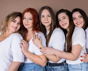 YEY SALON URODY - Kosmetolog Katowice - Makijaż Permanentny - Masaż KOBIDO - Bloomea zabieg - Oczyszczanie Wodorowe