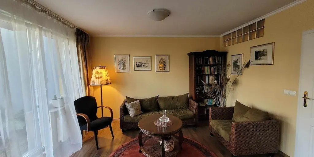 NIEBIESKA RZEKA. GABINETY PSYCHOTERAPEUTYCZNE 1