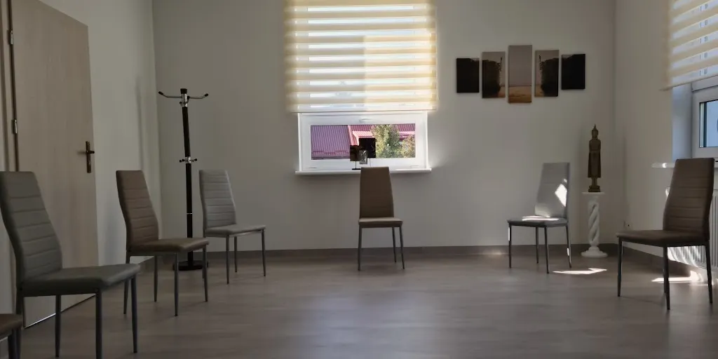 Mazowiecka Klinika Psychoterapii i Psychiatrii 4