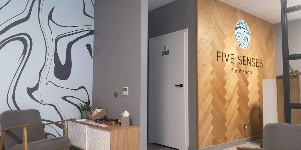 FIVE SENSES float spa 5