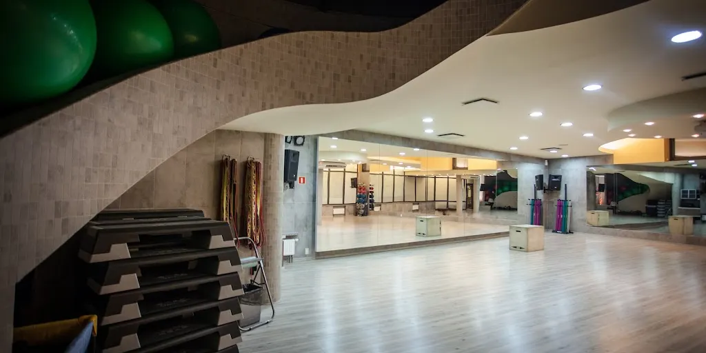 Planet Fitness Club s.c. - fitness, siłownia, trening personalny, trening ems, sauna, suplementy 7